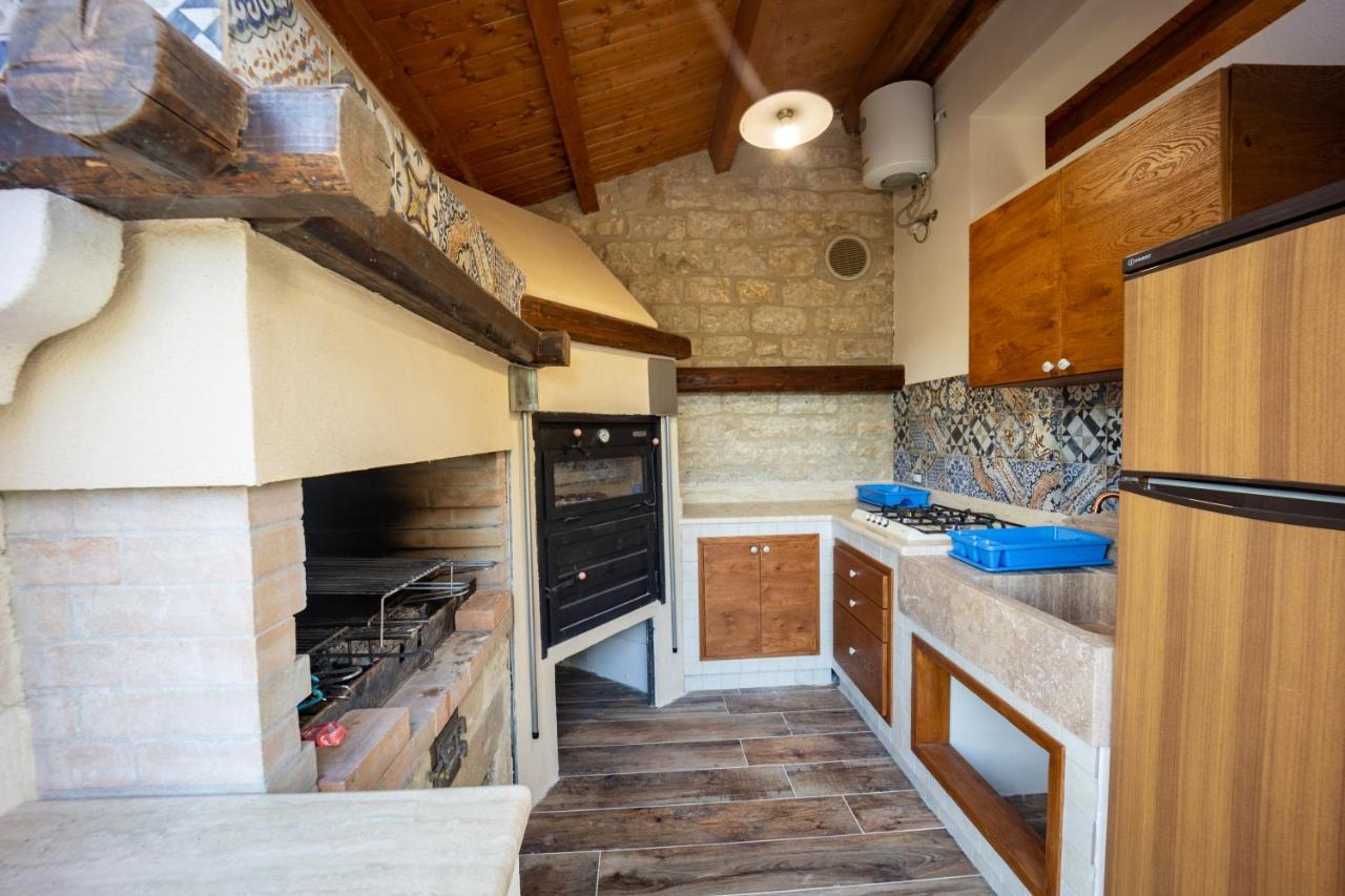 Casale Della Contea ξενώνας Μόντικα Εξωτερικό φωτογραφία
