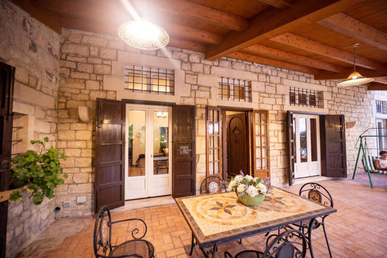 Casale Della Contea ξενώνας Μόντικα Εξωτερικό φωτογραφία